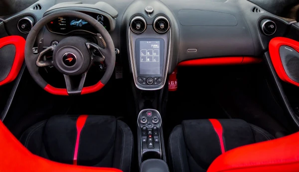  White McLaren 570S Spyder (Convertible) Photo 4