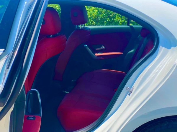  أبيض مرسيدس A كلاس Photo 5