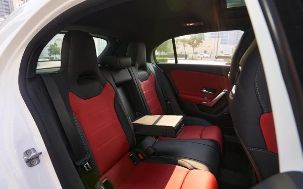  White Mercedes A200 Photo 5