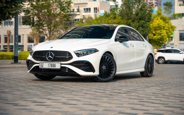  أبيض مرسيدس A200 Photo 6