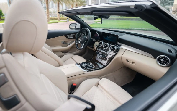  Blanc Mercedes C300 cabrio Photo 3