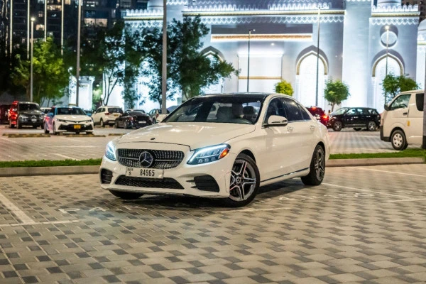  Blanco Mercedes C Class Photo 3