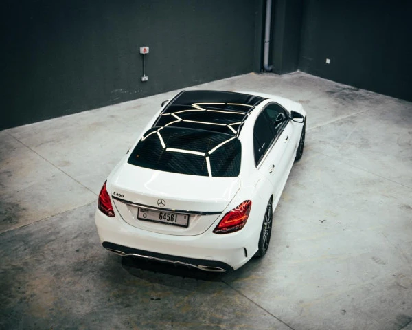  أبيض مرسيدس سي ٢٠٠ Photo 2