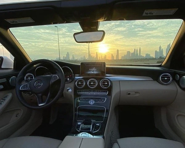  Blanco Mercedes C300 Class Photo 6