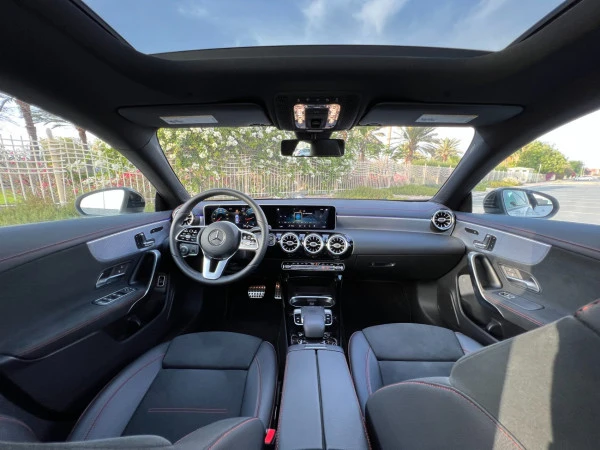  White Mercedes CLA 250 Photo 6