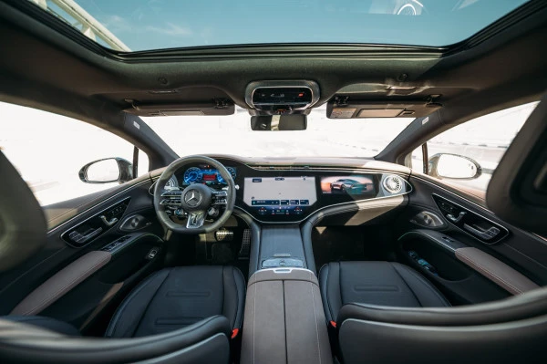  White Mercedes EQS 53 AMG Photo 3