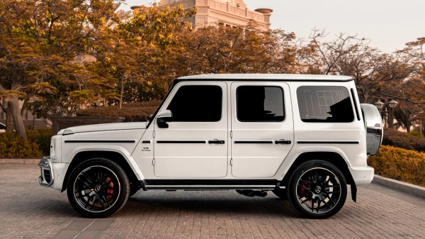  White Mercedes G63 AMG Photo 2