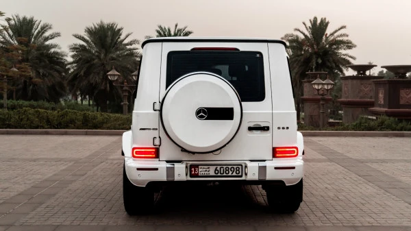  White Mercedes G63 AMG Photo 3