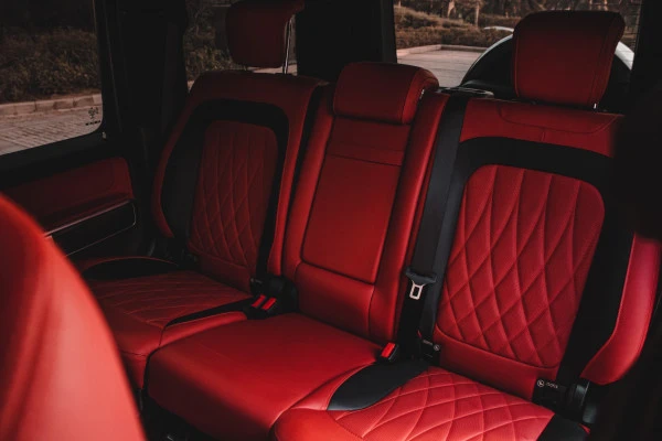  White Mercedes G63 AMG Photo 6