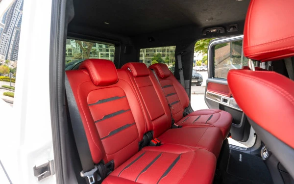  White Mercedes G63 AMG Photo 10