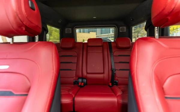  White Mercedes G63 AMG Photo 13