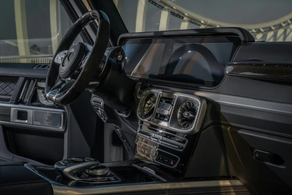  White Mercedes G63 AMG Photo 3