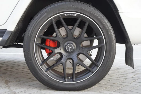  أبيض مرسيدس كلاس G Photo 4