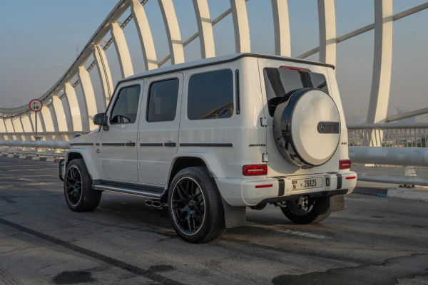  Bianca Mercedes G63 AMG Photo 3