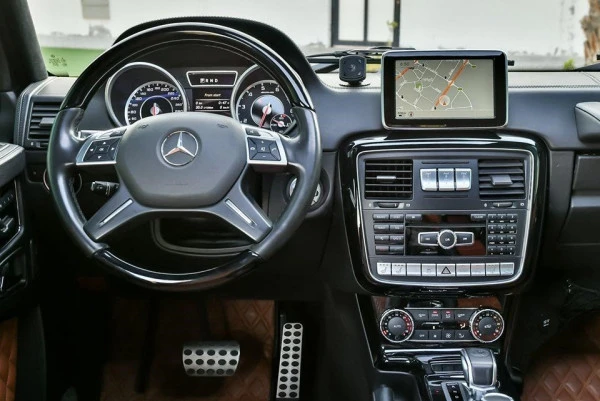  Bianca Mercedes G63 AMG Photo 4