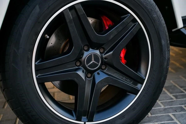  Bianca Mercedes G63 AMG Photo 6