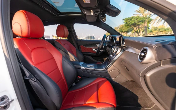  Weiß Mercedes GLC 200 Coupe Photo 7