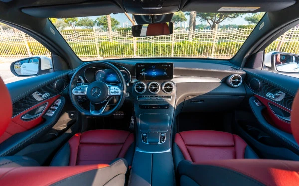  Weiß Mercedes GLC 200 Coupe Photo 9