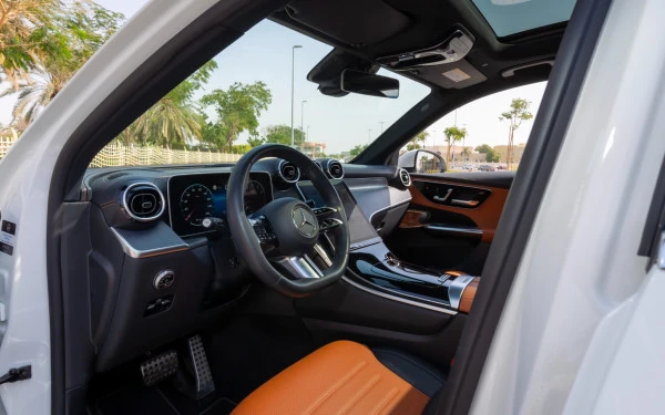  أبيض مرسيدس GLC 200 SUV Photo 6