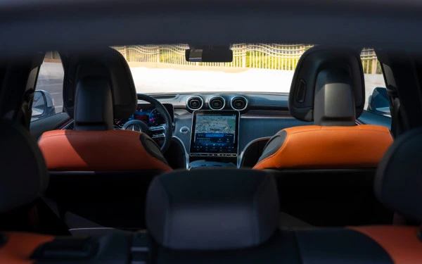  أبيض مرسيدس GLC 200 SUV Photo 10