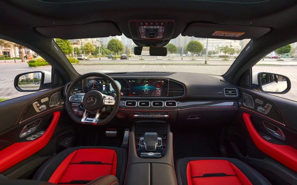  White Mercedes GLE 53 AMG Photo 7