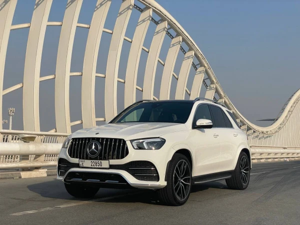  White Mercedes GLE Photo 4