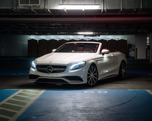  White Mercedes S63 Photo 3