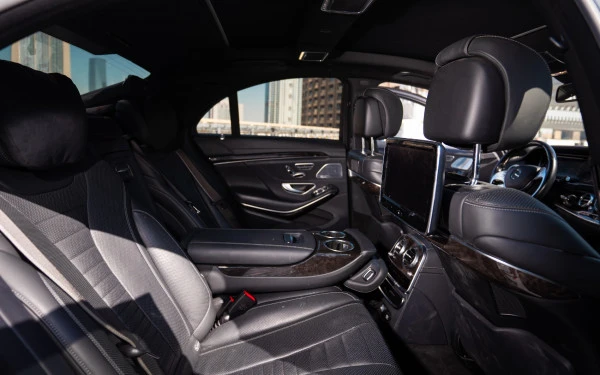  Bianca Mercedes S500 Photo 6