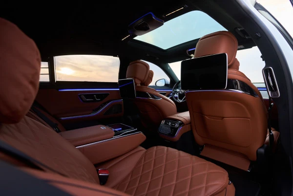  أبيض مرسيدس S580 Photo 10