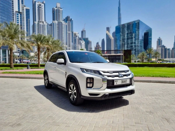  White Mitsubishi Asx Photo 9