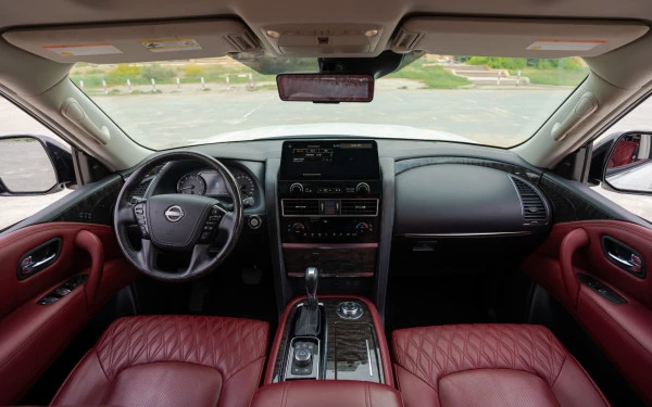  White Nissan Patrol Platinum V6 Photo 9