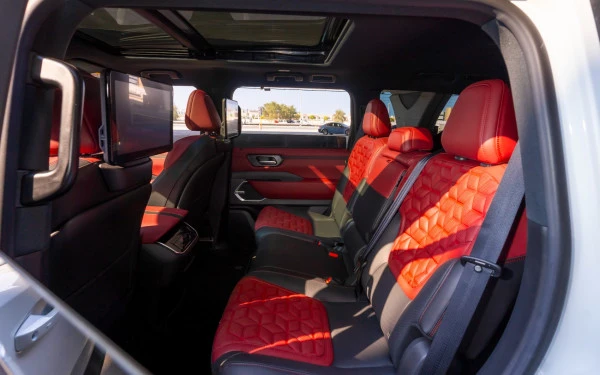  White Nissan Patrol Platinum V6 Photo 8