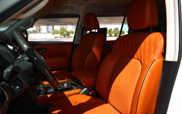  White Nissan Patrol V6 Photo 4