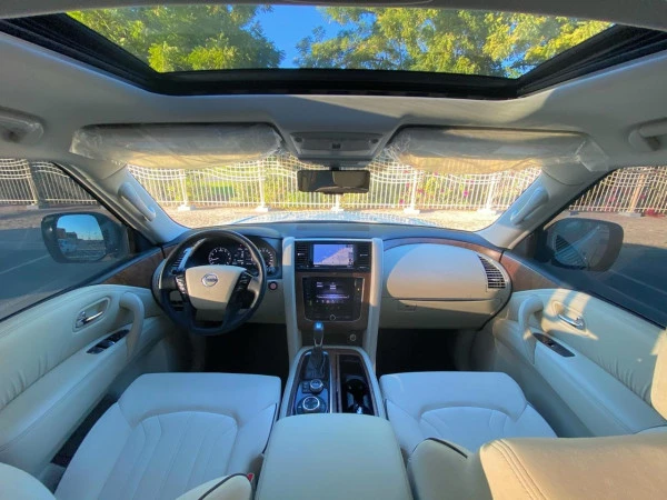  White Nissan Patrol V6 Photo 3