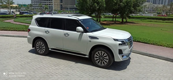  Белый Nissan Patrol Photo 4