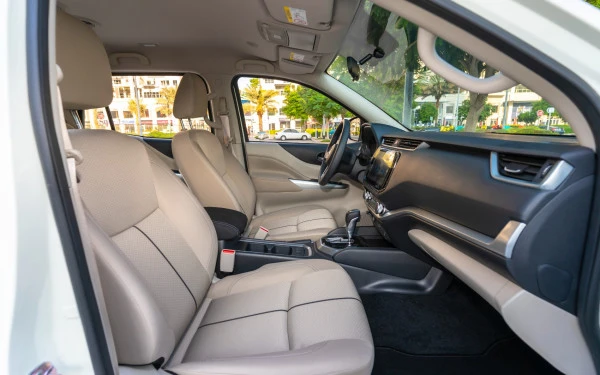  White Nissan Xterra Photo 6