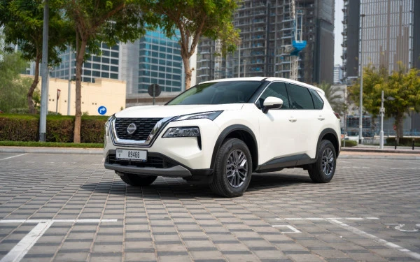  أبيض نيسان إكس-تريل Photo 2