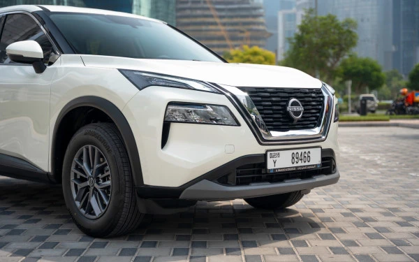  أبيض نيسان إكس-تريل Photo 5