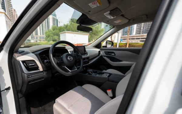  أبيض نيسان إكس-تريل Photo 10