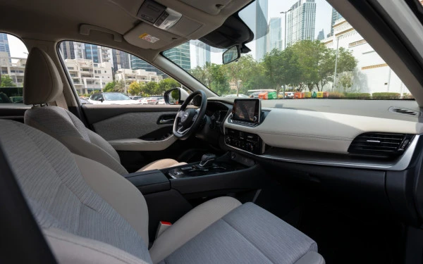  أبيض نيسان إكس-تريل Photo 13