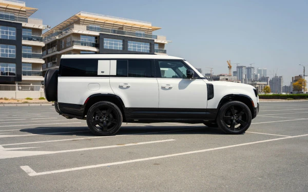  White Range Rover Defender P400 X Dynamic Photo 3