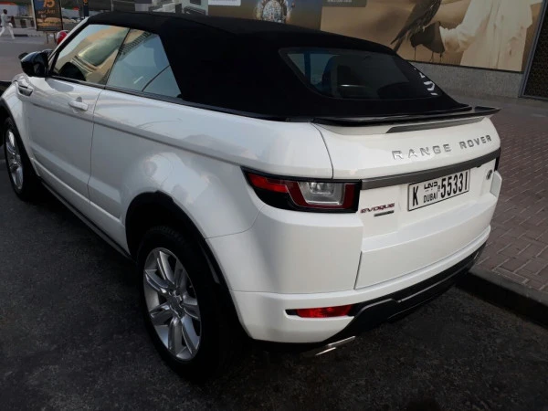  White Range Rover Evoque Photo 8