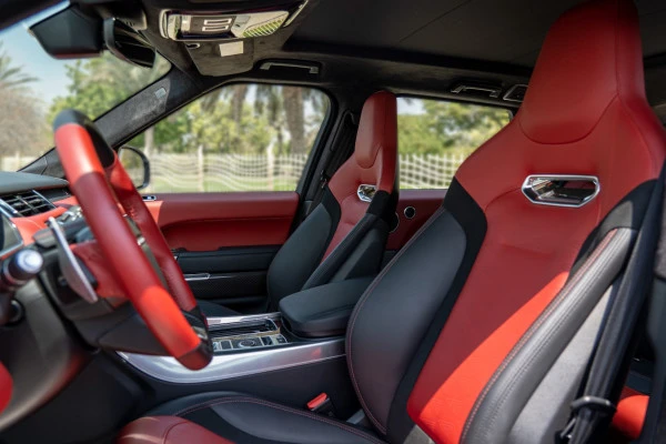  White Range Rover Sport SVR Photo 2