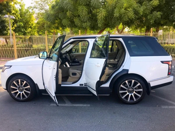  White Range Rover Vogue Photo 5