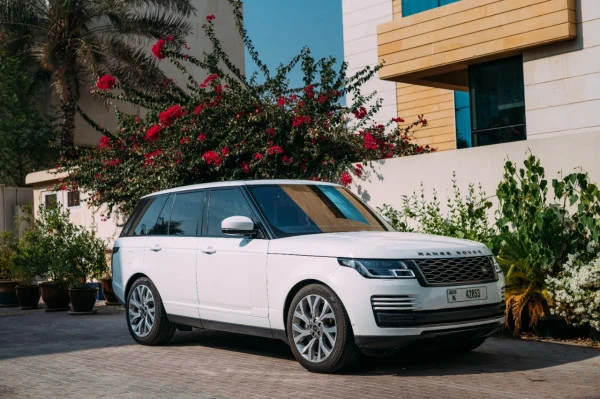  White Range Rover Vogue Photo 3