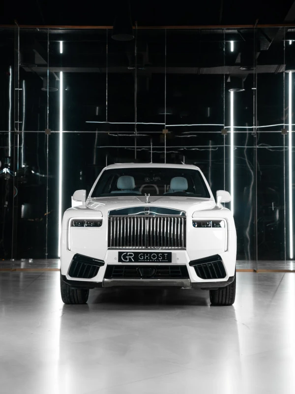  White Rolls Royce Cullinan SERIES 2 Photo 2