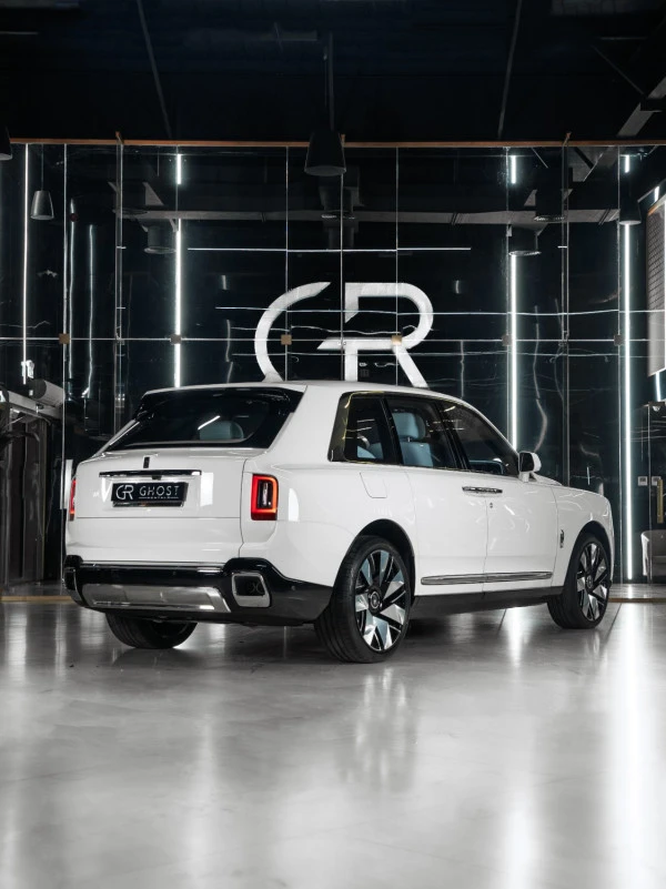  White Rolls Royce Cullinan SERIES 2 Photo 3