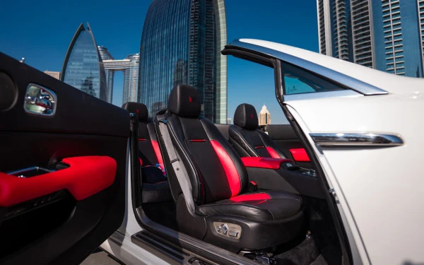  White Rolls Royce Dawn Photo 5