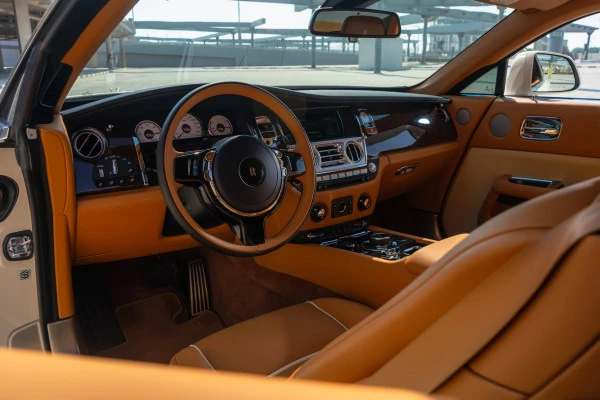  White Rolls Royce Wraith Photo 5