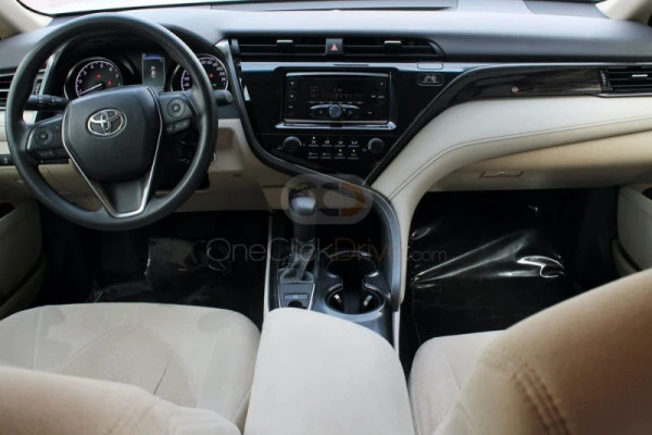  White Toyota Camry Photo 6